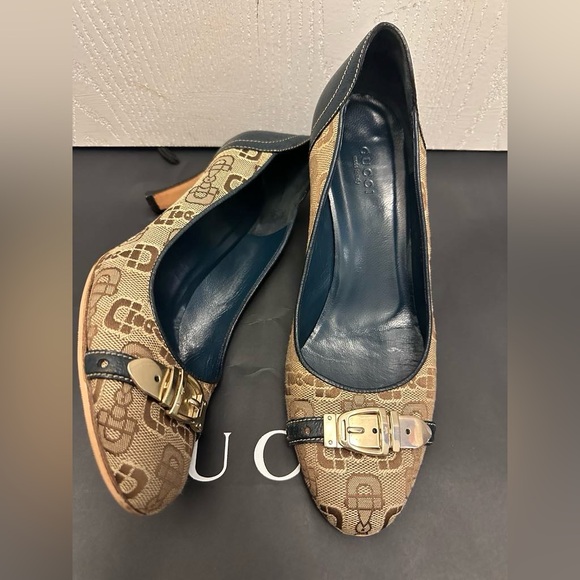Sold❗️Gucci Horsebit shoes - Picture 11 of 14